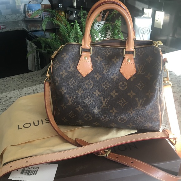 Clean, great condition Authentic LV Speedy 25 - Picture 2 of 6